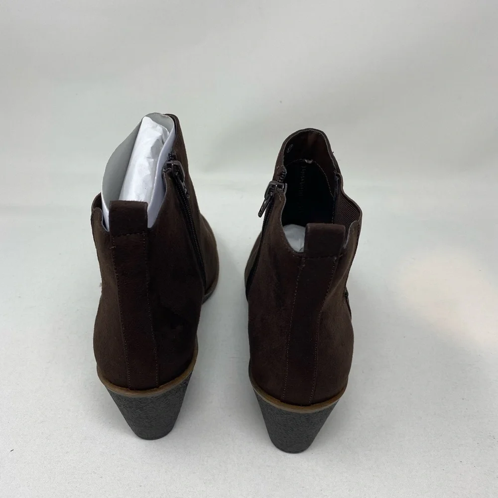 AEROSOLES box opened